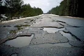 Яма на ямі: чому українські дороги ніяк не стануть схожими на німецькі. Ведмідь Віктор