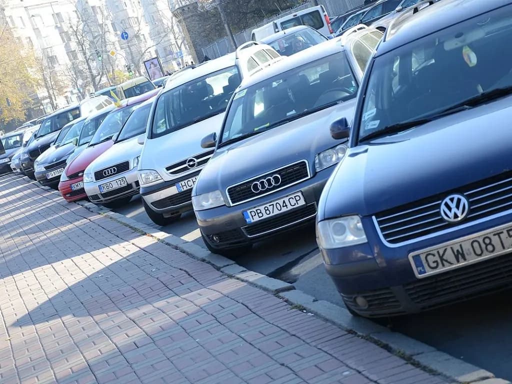 Гільйотина для “євроблях”: яке майбутнє іномарок після пільгового режиму