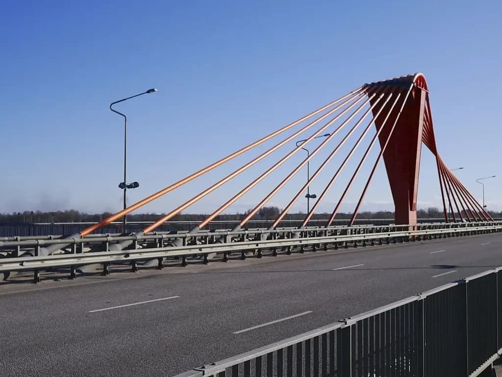 Expert: South Bridge will become a place of traffic jams for a month due to corruption component