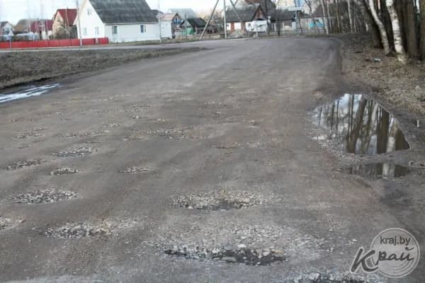 ТСН Украденных денег на дороги Евро-2012 хватит на автобан Львов-Донецк на 6 полос!