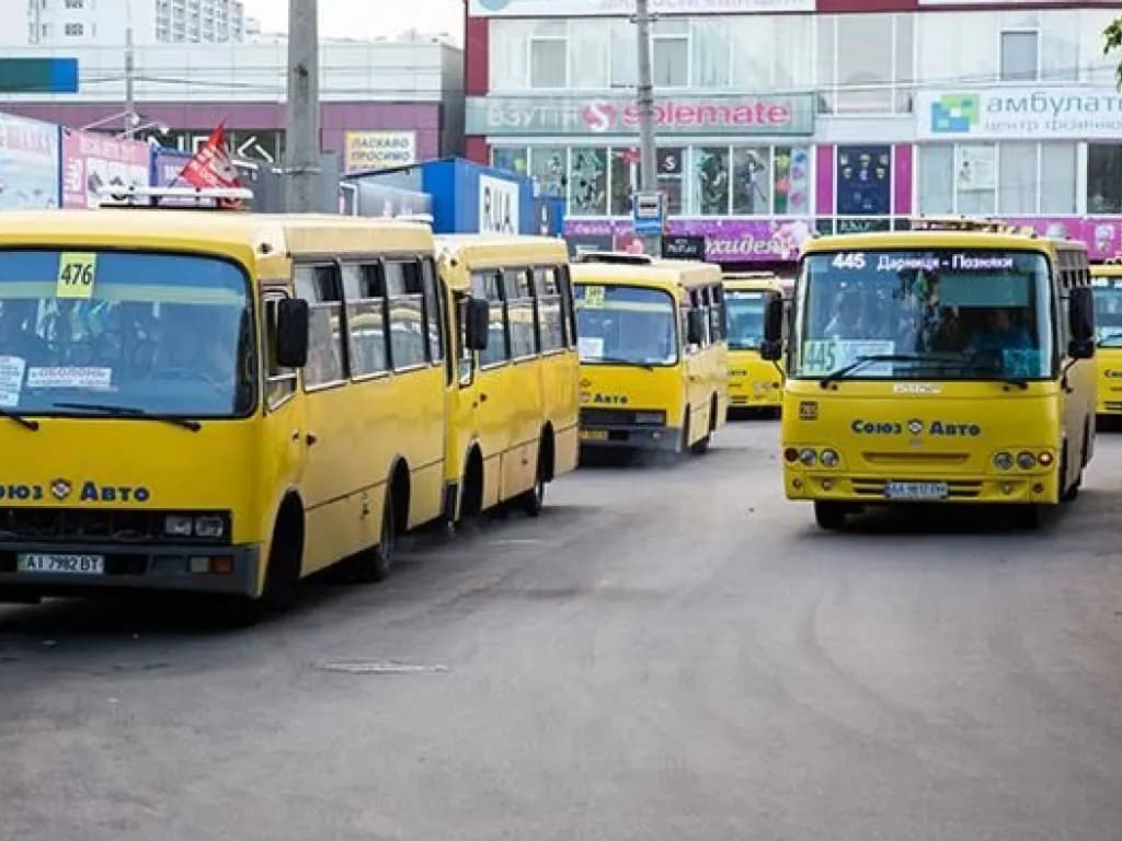 "Gasoline fever": should Kyiv residents expect a rise in bus prices in the fall?"
